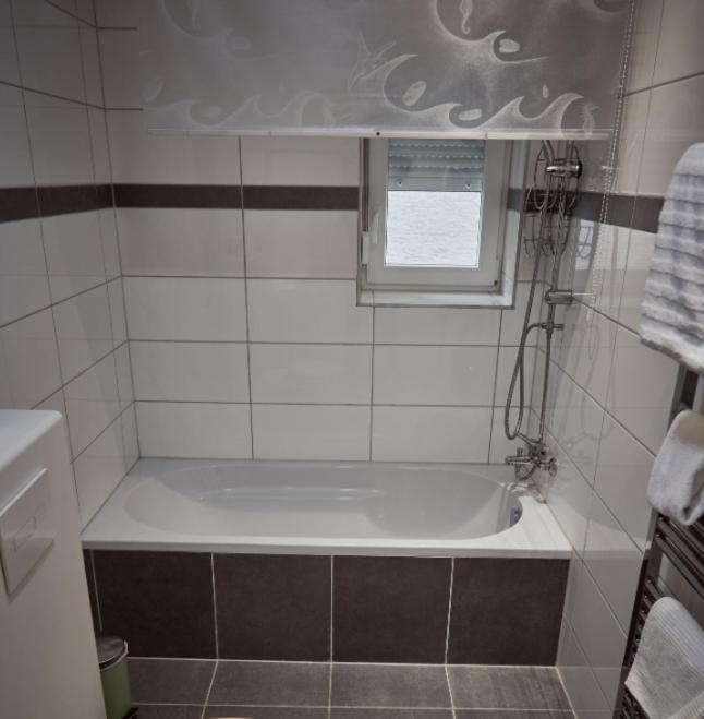 Boardinghouse Apart-Hotel Oberkochen Ngoại thất bức ảnh